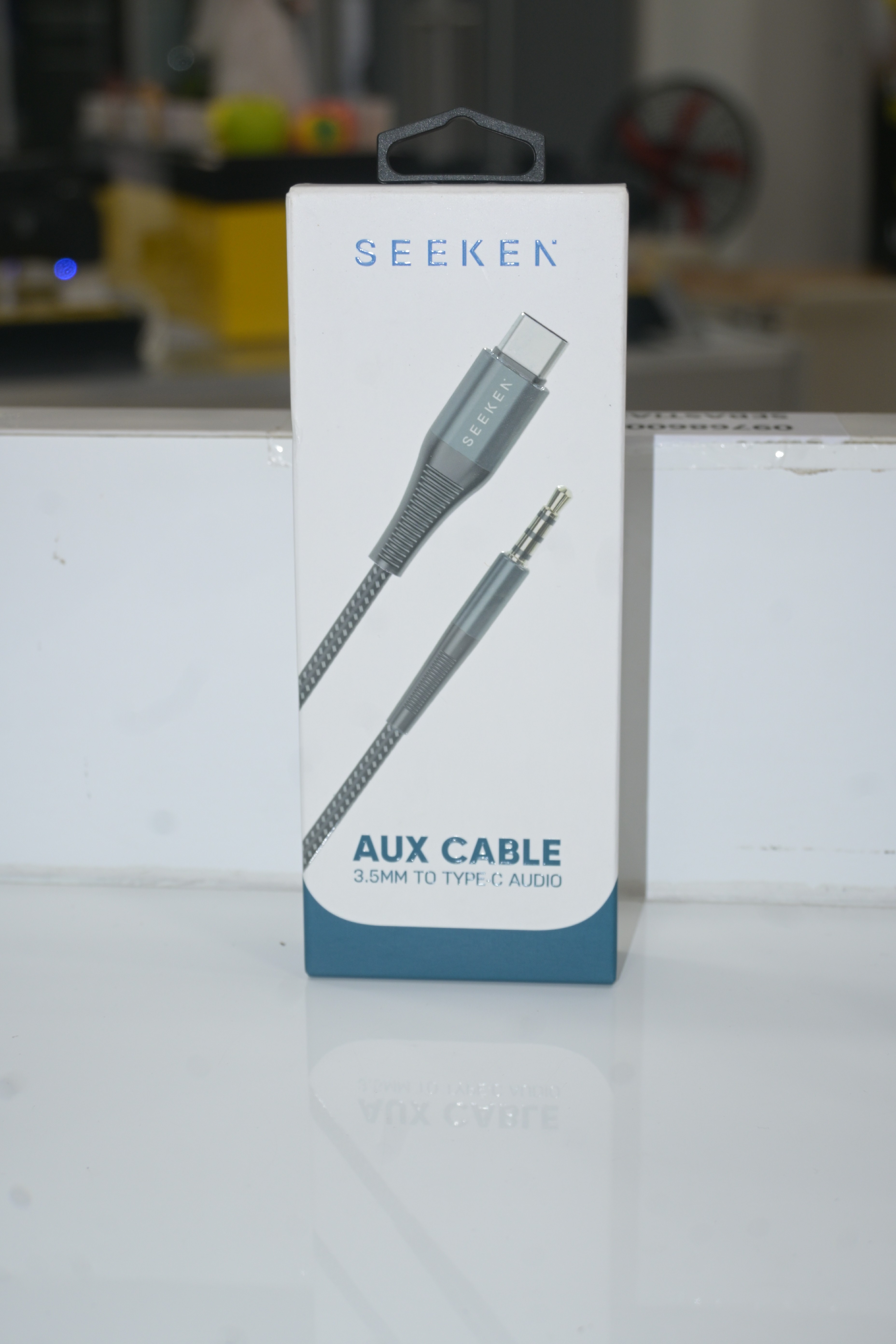 Type-C AUX